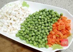蠔油什錦蔬菜丁的做法圖解1