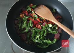 辣椒炒香肠的做法图解9