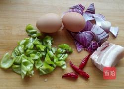 葱头炒五花肉的做法图解2