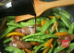 荷兰豆炒腊肠的做法图解5