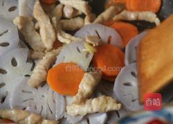 胡萝卜炒藕片的做法图解8