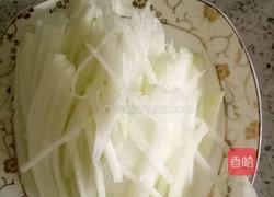 鲫鱼炖萝卜丝的做法图解2