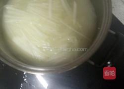 鲫鱼炖萝卜丝的做法图解4