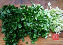 猪肉韭菜蘑菇水饺的做法图解6