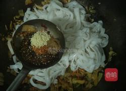 蛋炒河粉的做法图解6