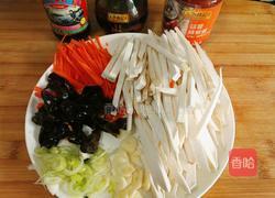 杏鲍菇炒肉丝的做法图解1