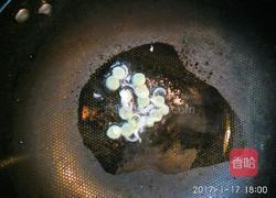 虾仁鸡蛋面的做法图解4