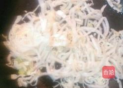 虾仁鸡蛋面的做法图解5