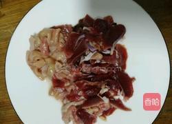 酸辣鸡杂的做法图解1