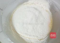 六寸戚风蛋糕的做法图解2