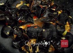  木耳炒鸡蛋的做法图解8