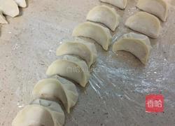 韭菜煎饺的做法图解3