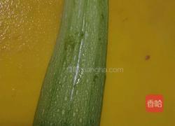 云南小瓜炒肉的做法图解3