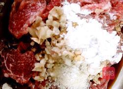 洋葱炒牛肉的做法图解2