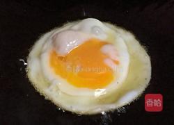 煎溏心蛋的做法图解4