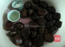 高压锅版糖炒栗子的做法图解1