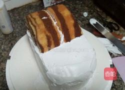 卡通车型生日蛋糕的做法图解6