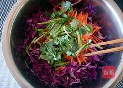 凉拌紫甘蓝的做法图解5