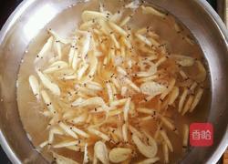 虾皮鸡蛋炒菠菜的做法图解1