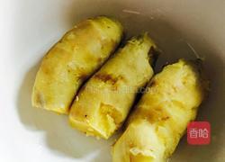 烤鸡蛋黄肉丸子的做法图解3