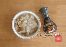  虎斑海蜇拌黄瓜的做法图解1