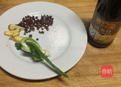 卤鸭掌的做法图解1