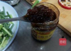 酱焖蒜苗的做法图解9