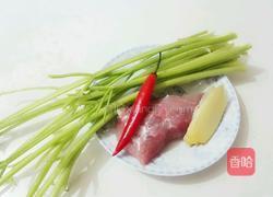 肉末芹菜的做法图解2