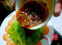 凉拌莴笋丝的做法图解9