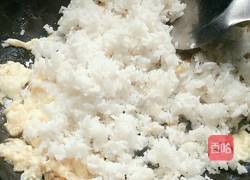 酱油蛋炒饭的做法图解4