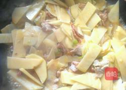 榛蘑土豆片的做法图解4