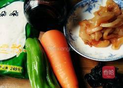 黑胡椒肉丝炒土豆的做法图解1