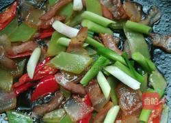 莴笋炒腊肉的做法图解7