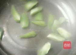 蚝油莴笋炒鸡腿菇的做法图解5