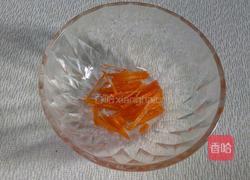 香椿苗鸡蛋饼的做法图解3