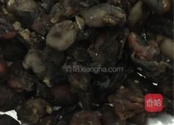 香菇鸡蛋面线糊的做法图解1