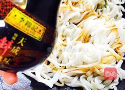 鲜味素炒山水河粉的做法图解5