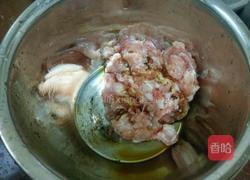 炸丸子的做法图解1