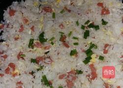 香肠蛋炒饭的做法图解4