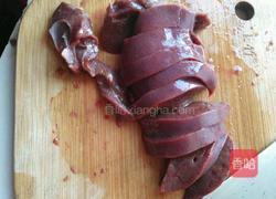 宝宝辅食之猪肝粉的做法图解2