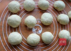 淡奶油豆沙面包的做法图解5