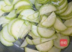 葫芦鱼拼盘的做法图解3