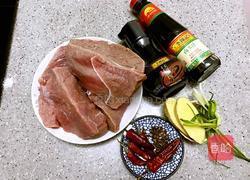 卤牛肉的做法图解1