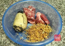 虫草花莲藕骨头汤的做法图解1