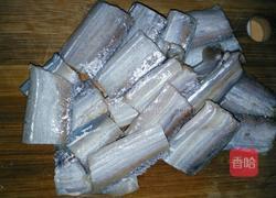 水煮带鱼的做法图解1