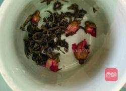 玫瑰奶茶的做法图解2