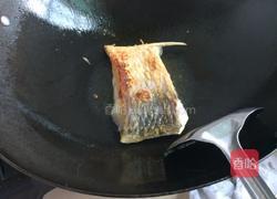 香煎草鱼的做法图解3