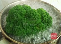 素炒西蓝花的做法图解1