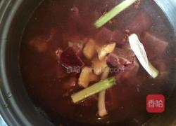 牛腩烧土豆的做法图解1