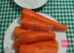 胡萝卜脯的做法图解1
